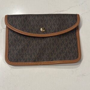 Brand New Michael Kors Jet Set Monogram Clutch/Pouch